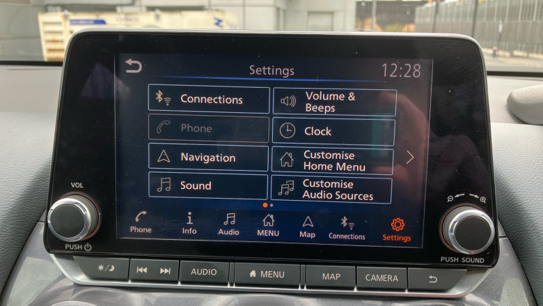 Nissan Juke 1.0 DiG-T 114 N-Connecta 5dr Petrol Hatchback